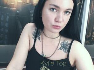 Kylie_Top