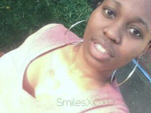 SmilesXOXO